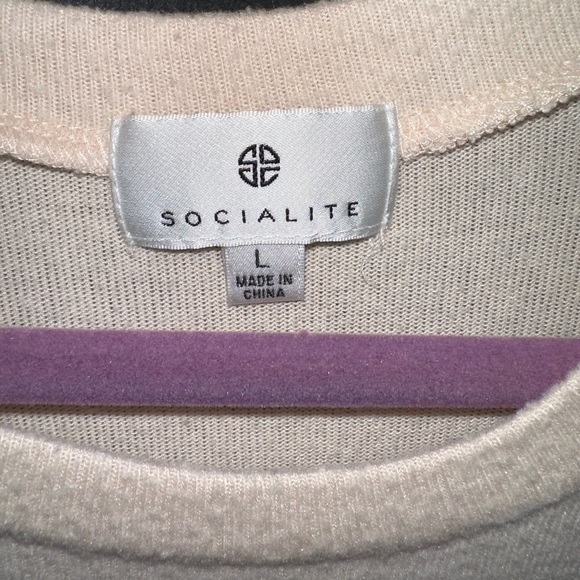 Women’s Socialite Sweater in Size XL - Excellent Used Condition Heavy Duty Top - Picture 2 of 4